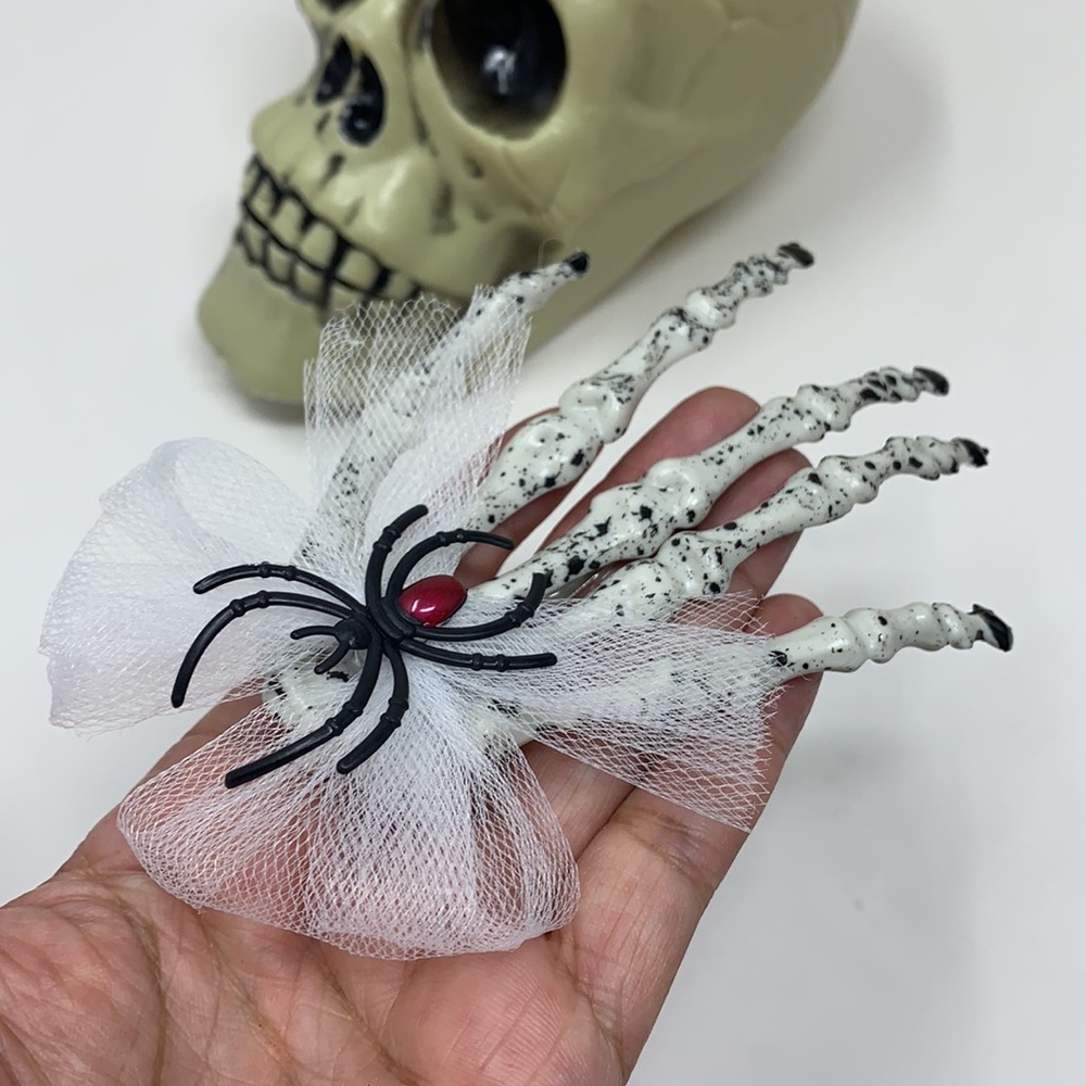 Skeleton 🕷hand hair clip Halloween Day of Dead - Picture 6 of 10